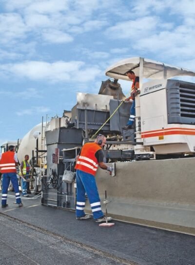 Slipform Paver SP-250